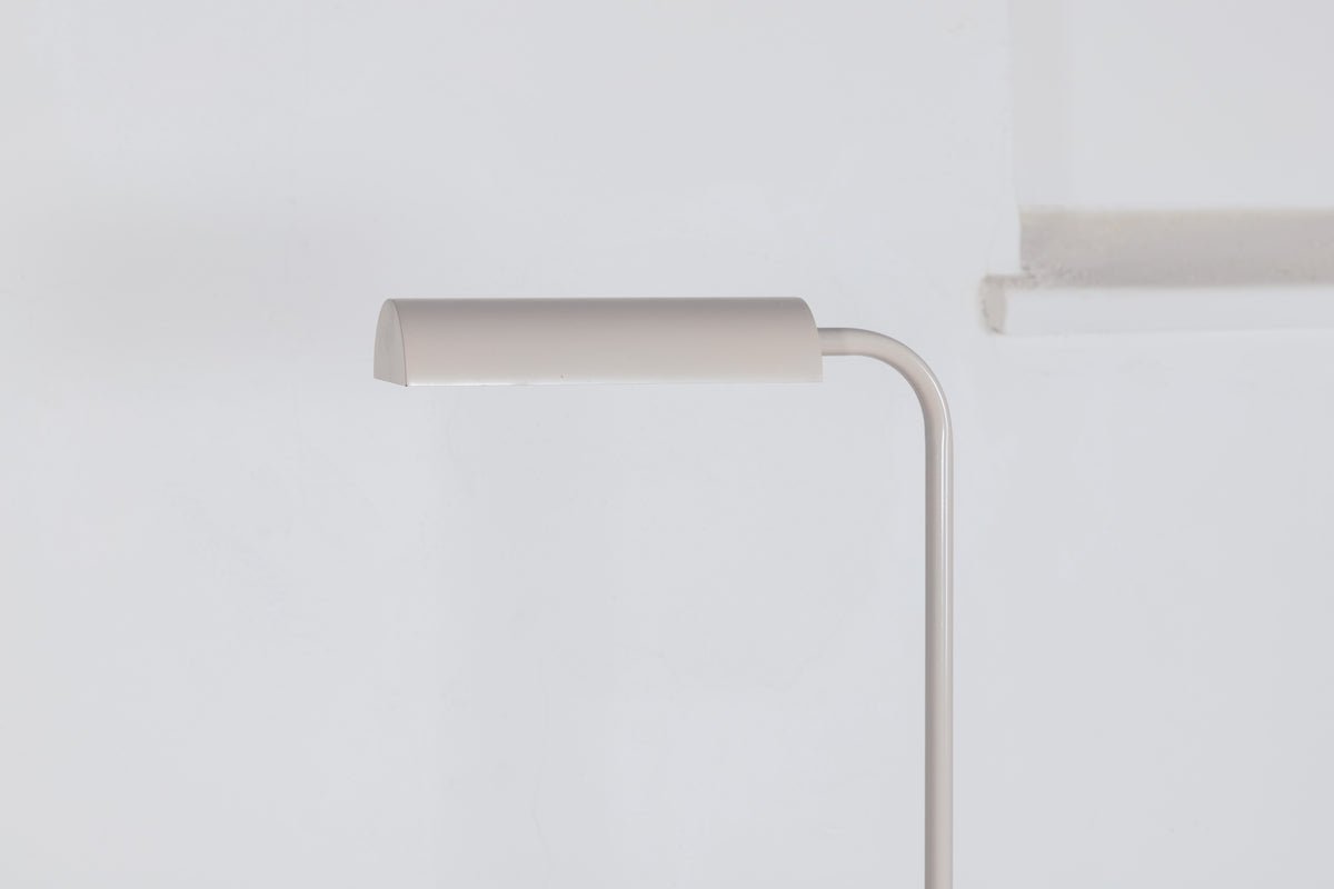 Stehlampe „Symphonica“ – im stilvollen, zeitlosen Design