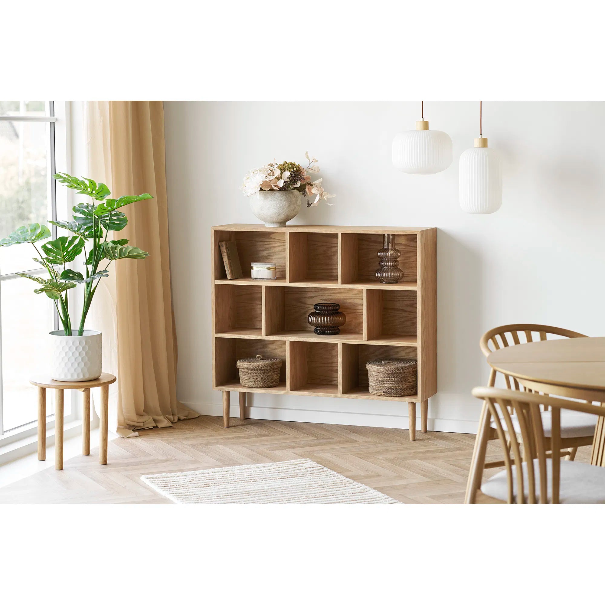 Blumentopf „Avelino“ – Weißer Stahl-Look mit Struktur