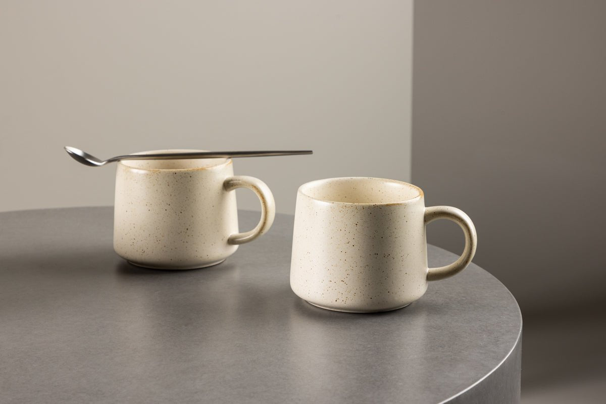 Kaffeetasse Liva - 2er-Set in Beige aus Keramik, in zwei Größen