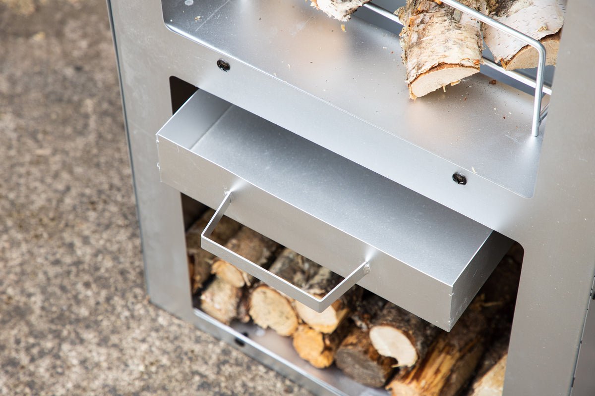 Terrassenkamin Lio - aus silberfarbenem Stahl