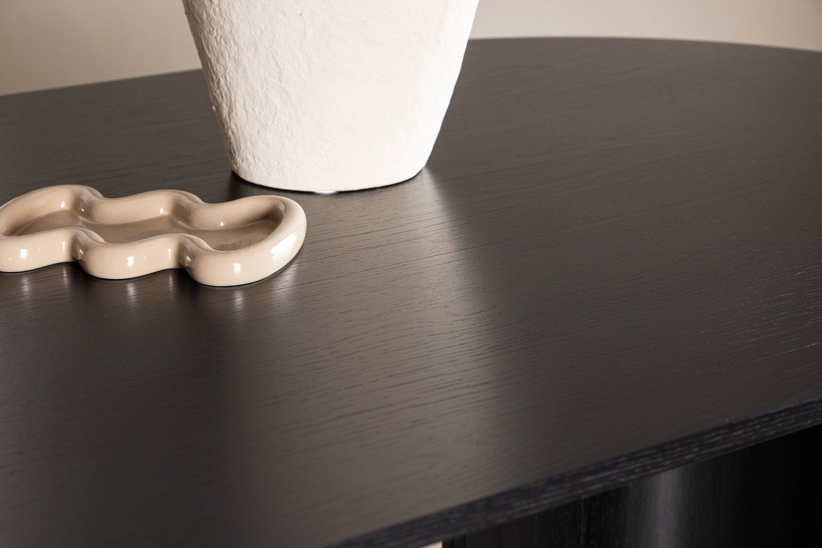 Esstisch Alura - im harmonischen Design mit eleganter Note