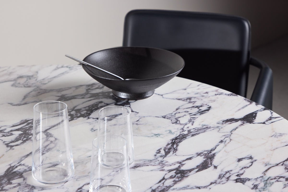 Esstisch Agesta - runder Esstisch mit Tischplatte in Hellgrau, Mokka und Schwarz