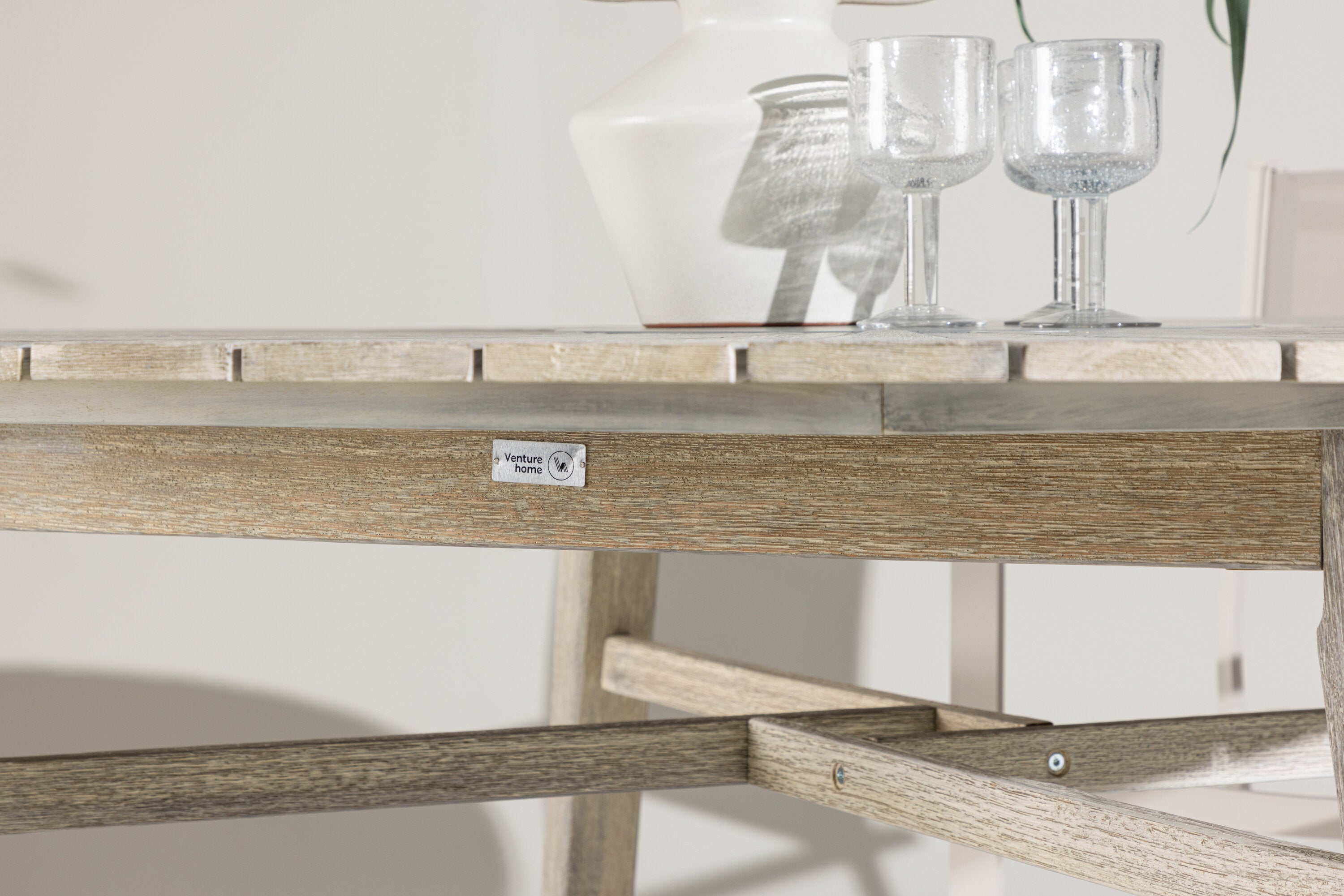 Gartentisch Tovaro - Runder Gartentisch in weiß aus Akazie