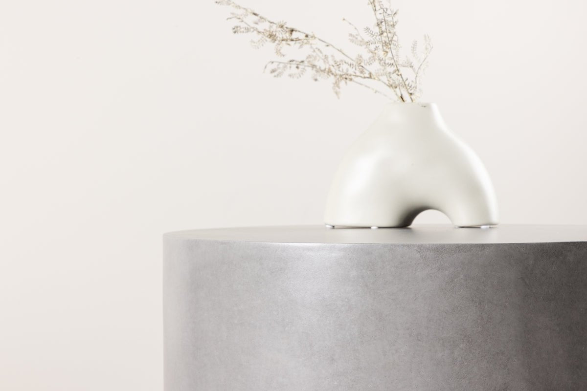 Garten Beistelltisch India - Ø60 aus Aluminium in der Farbe Grau