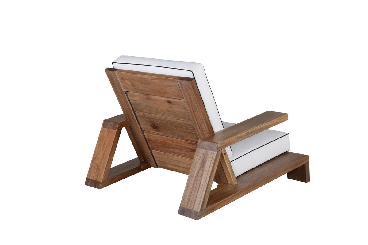 Garten-Loungesessel Daria - aus Akazienholz mit weißen Kissen