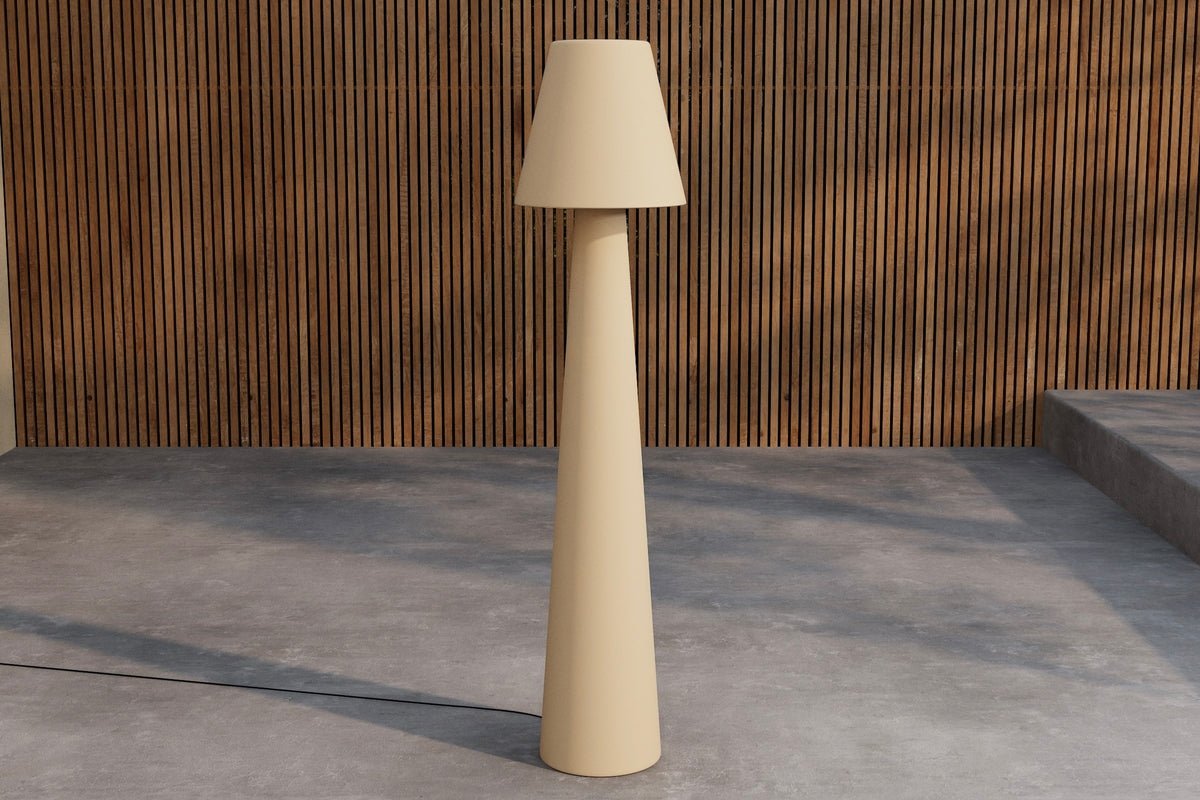 Garten Stehlampe „Kavira“ – hohes, konisches Design in Beige