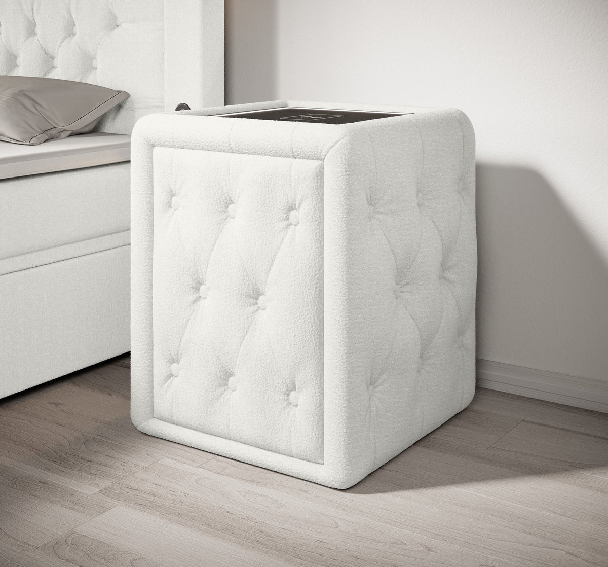 Josy Nachttisch Boucle Weiss side