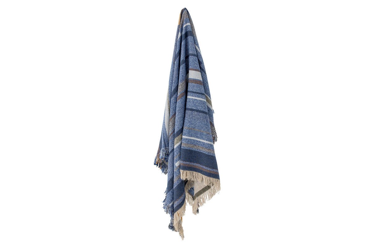Überwurfdecke Mira – Blau, aus recycelter Baumwolle