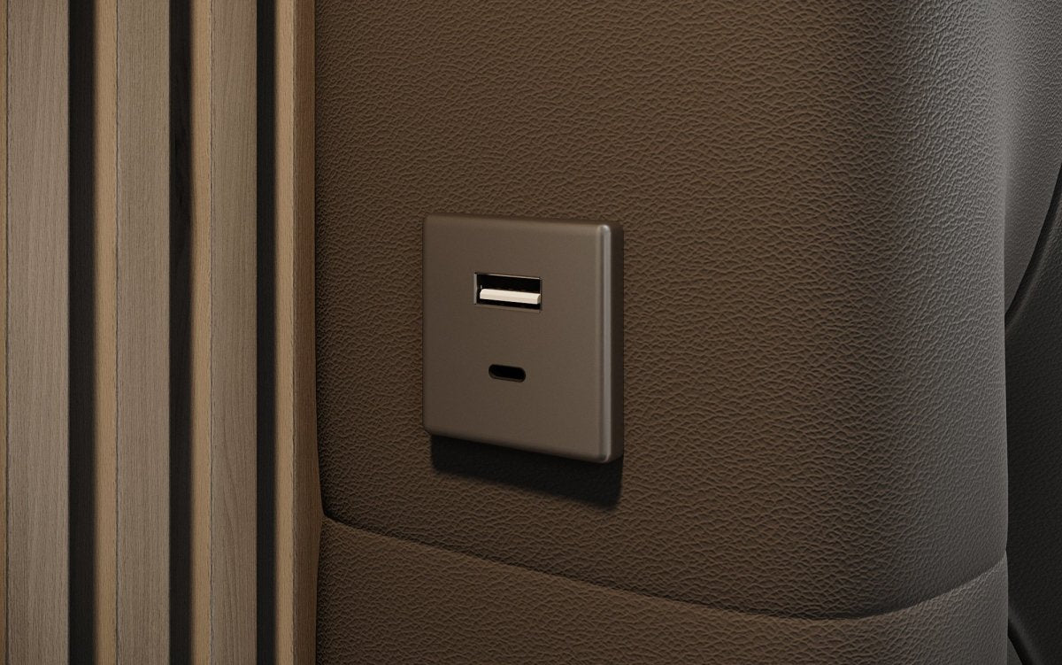 Designer Polsterbett Porto inkl. LED Füßen, USB und Stauraum - Luxusbetten24