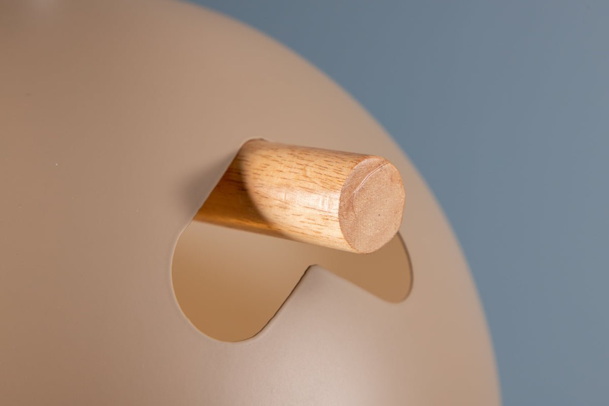 Pendelleuchte „Serengeti" – Warmer Beigeton mit Walnuss-Details