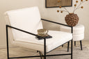 Designer Sessel Lundra – Polsterstuhl in Offwhite mit schwarzem Metallgestell