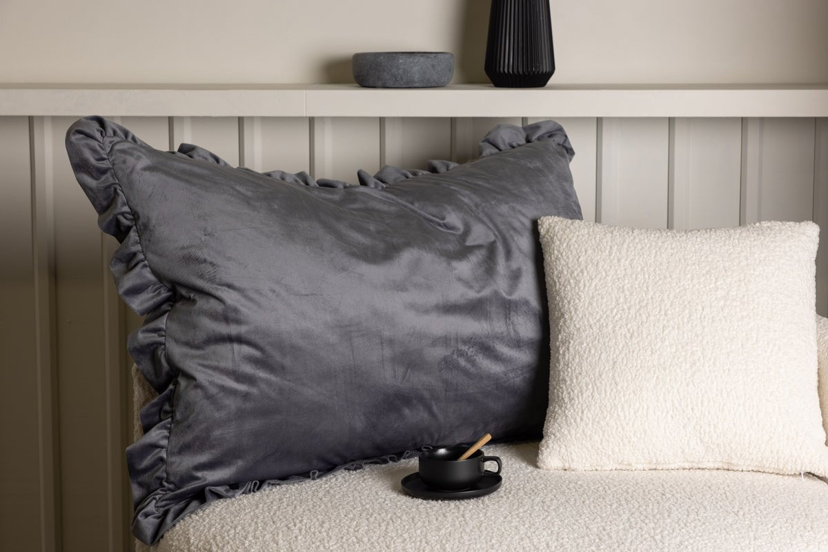 Kissenbezug Charming - 70x100 cm in Weiß und Grau