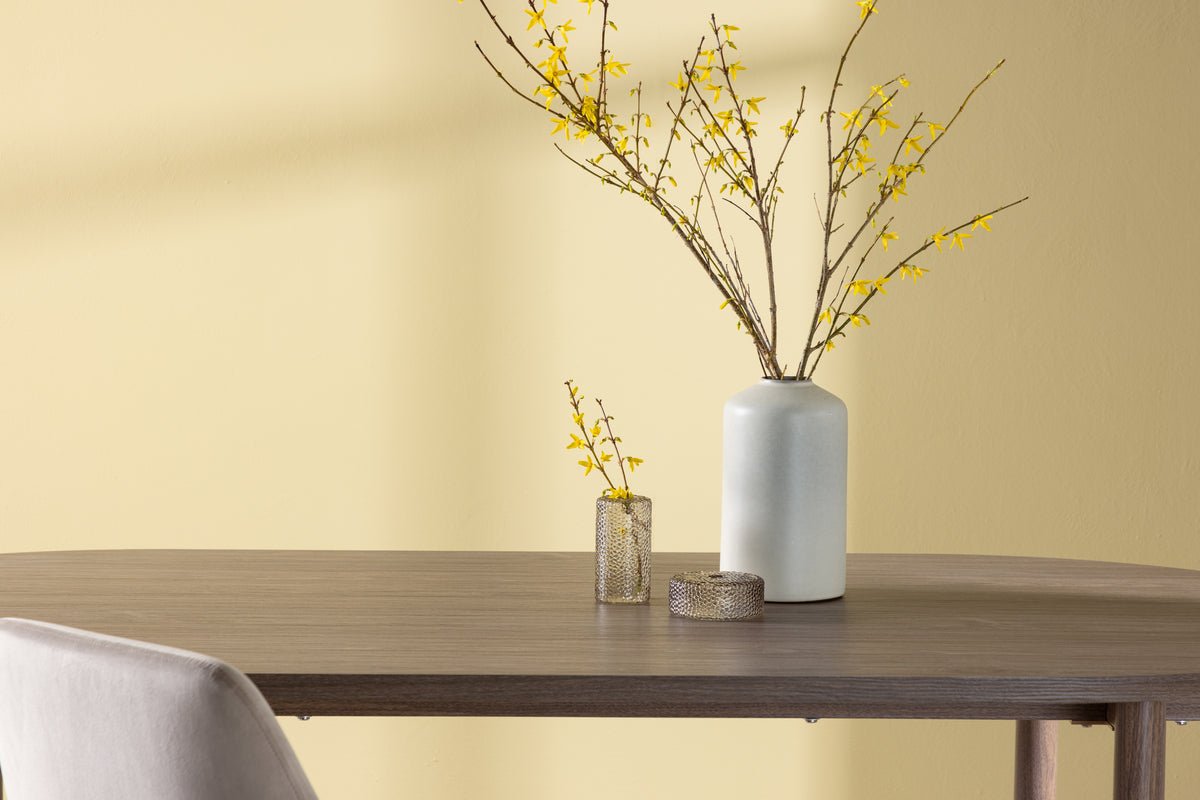 Esstisch Seaside - ovaler Esstisch mit klarer Linie und ruhiger Ausstrahlung