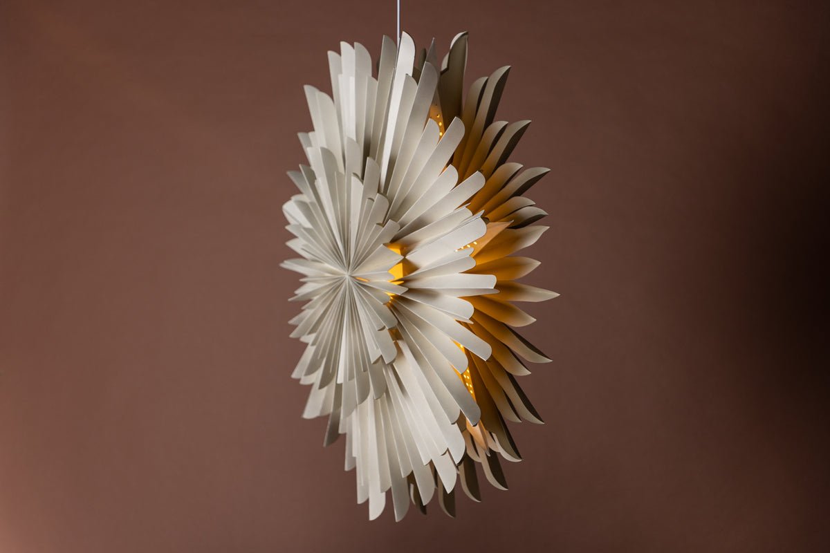 Weihnachtliche Deckenleuchte Lyra - ⌀ 80 in 4 Farben