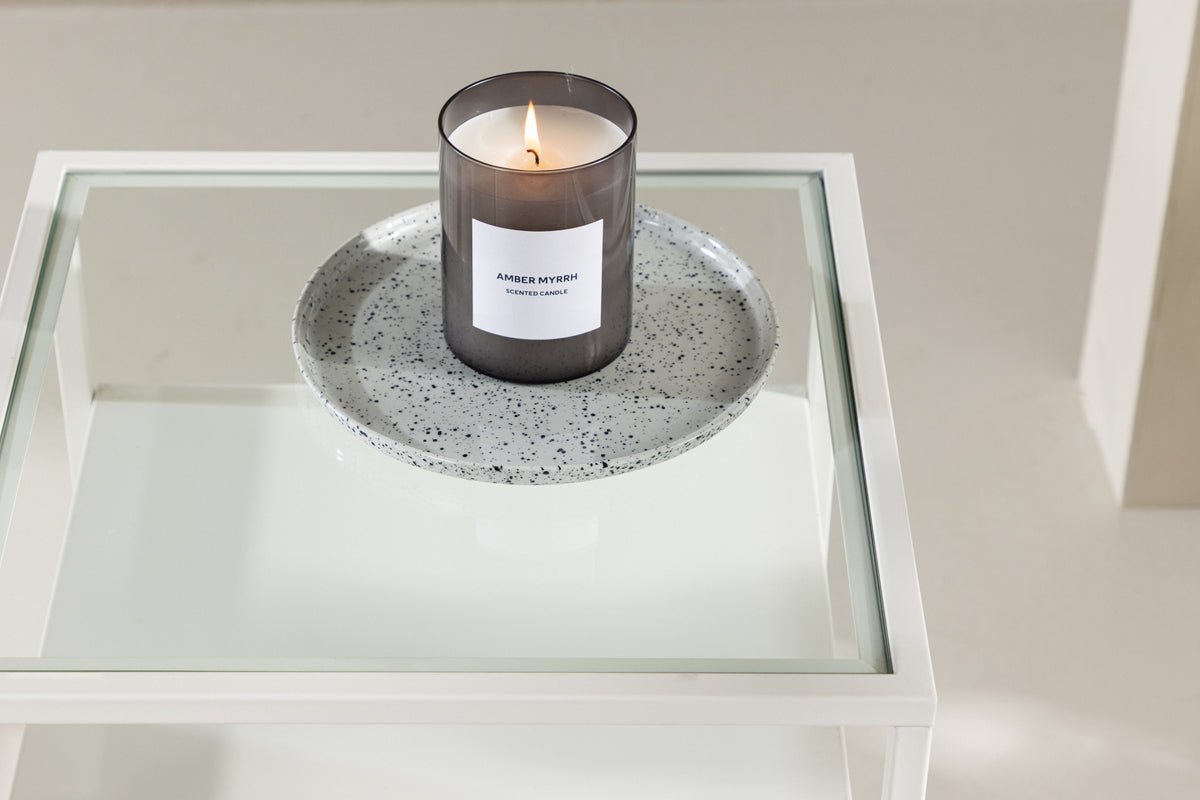 Beistelltisch Celia – in zwei Farben mit Glasplatte