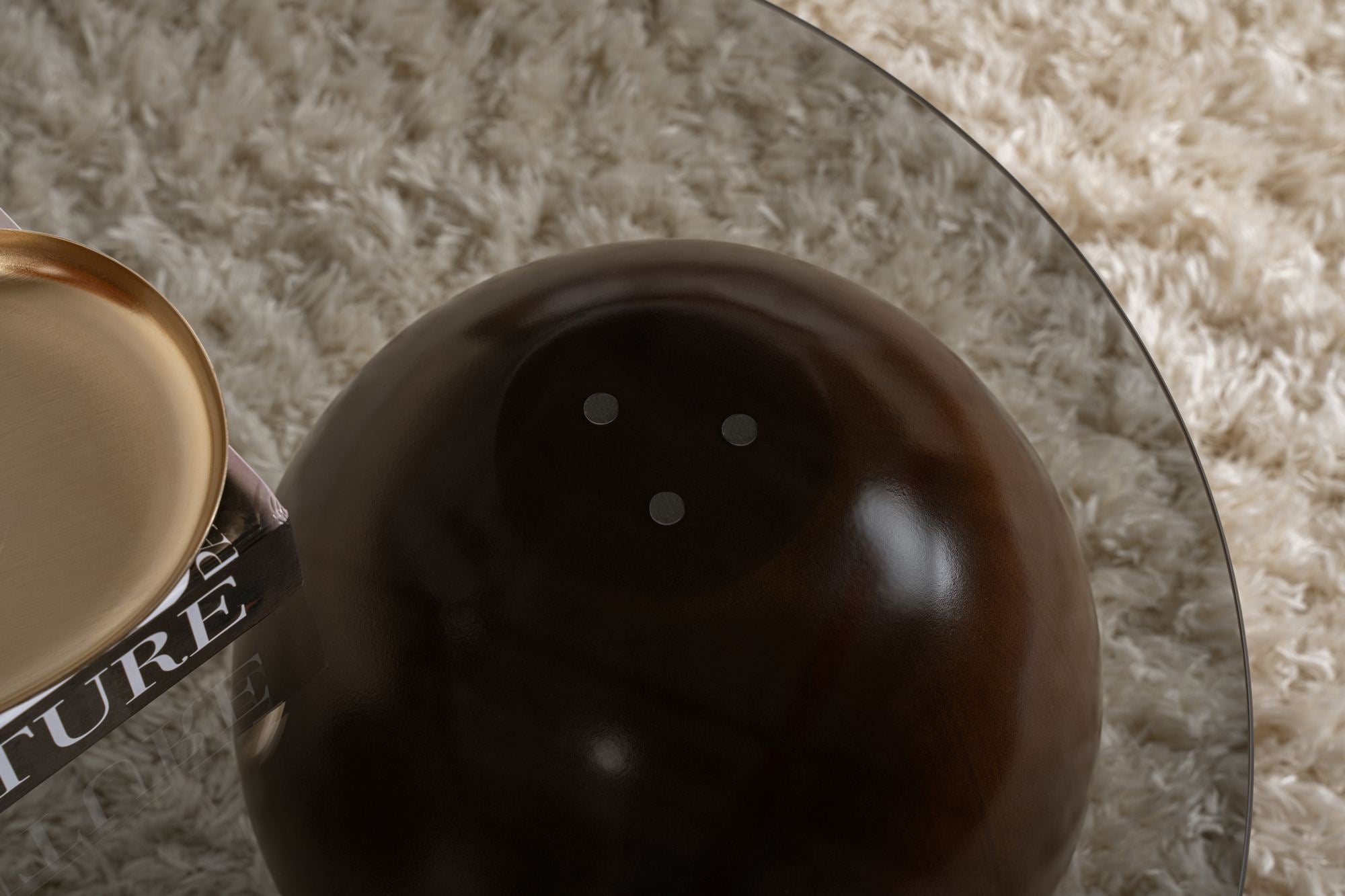 Couchtisch Belaro - mit geschwungener Glasplatte