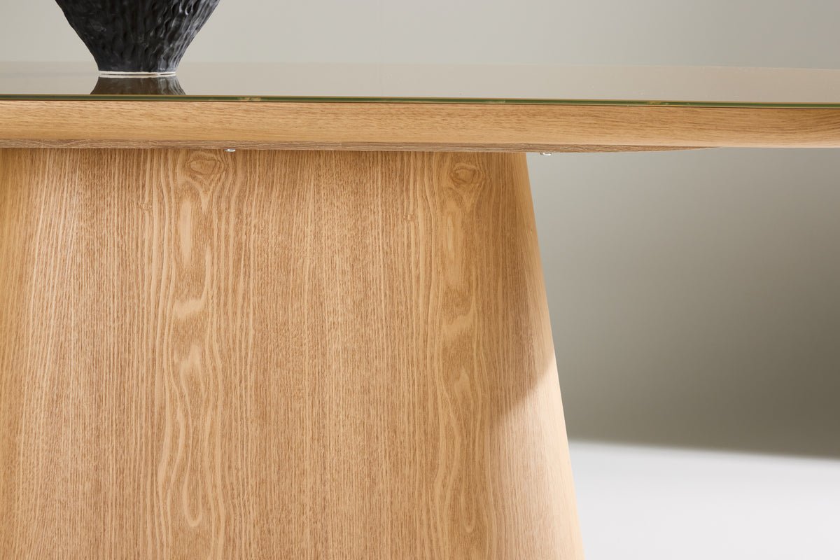 Esstisch Trianda - ovaler Esstisch in Naturoptik mit Glasplatte