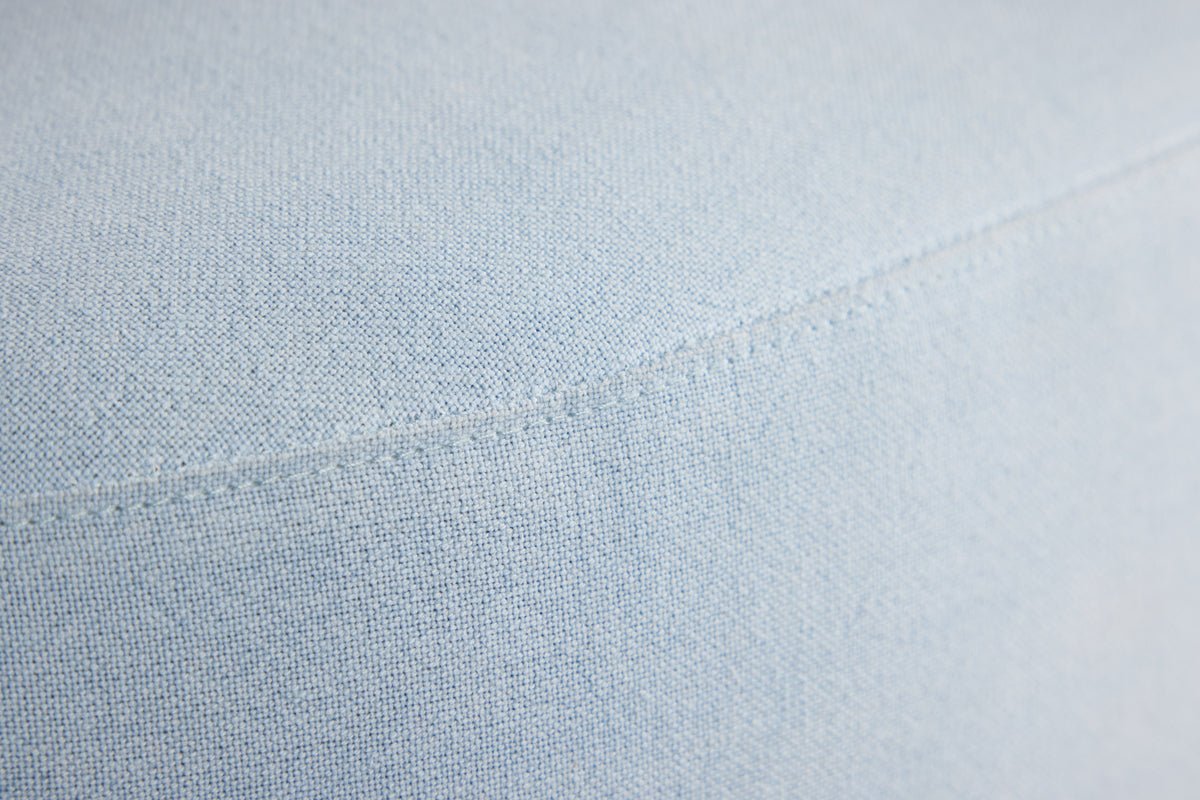 Sessel Bobby - Hellblauer Einzelsitzer in Birke