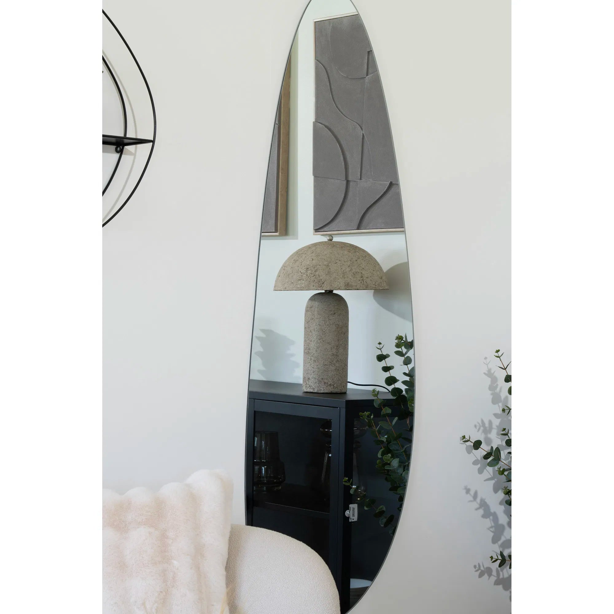 Tischlampe „Astley“ – Skulpturales Design in Stein-Optik