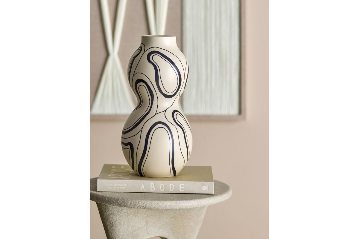 Vase „Femimara“ – mit organischem Muster