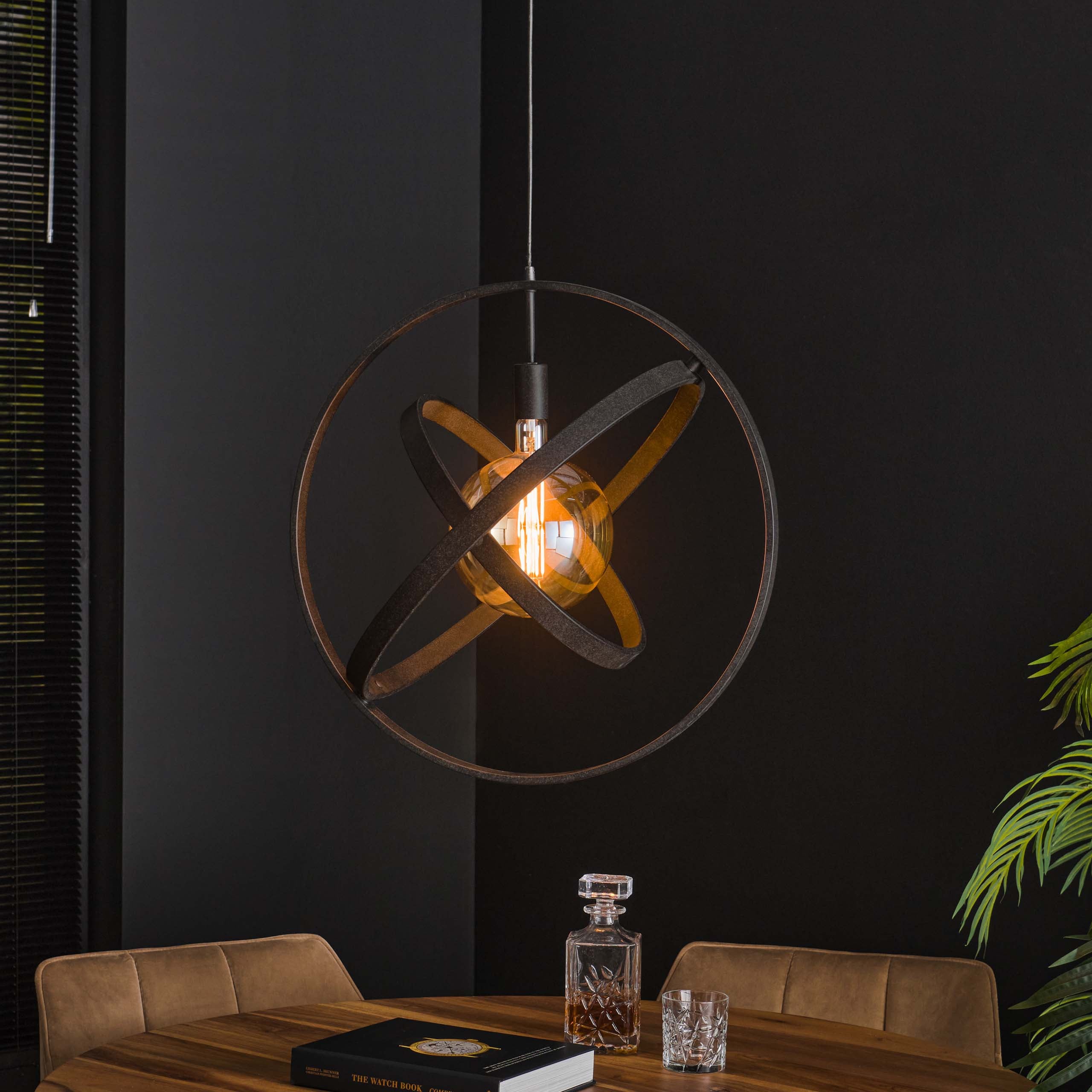 Pendelleuchte „Orvion“ – 1 Leuchte mit Sphären-Design aus Metall in Schwarz