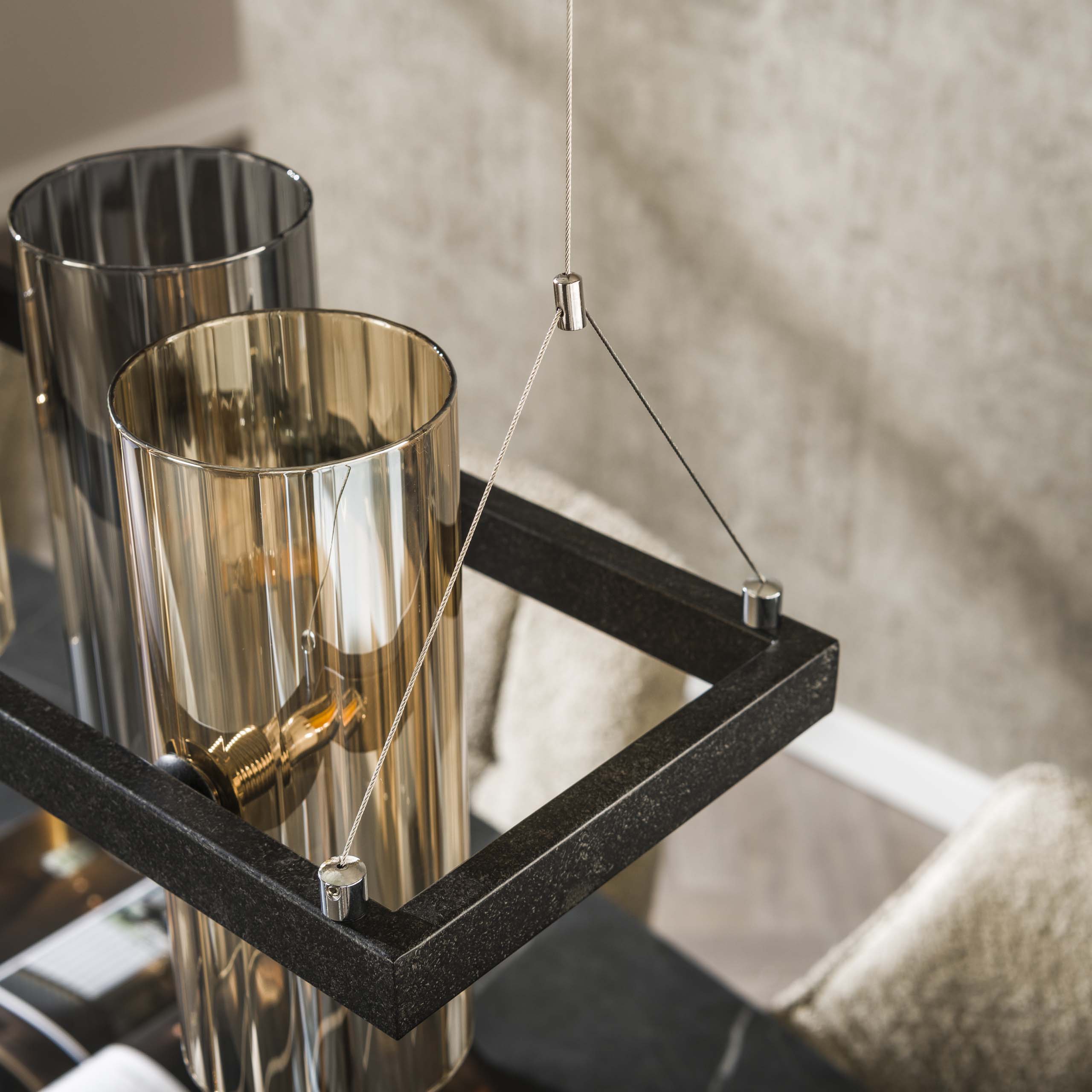 Pendelleuchte "Calivon“ – 10 zylindrische Glasschirme in Bernstein- und Chromoptik