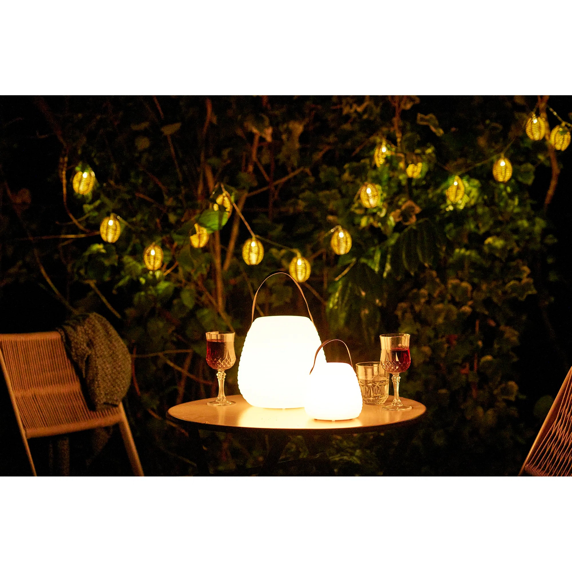 Garten Outdoor Lampe Eirina - mit Halteband und Farb LED