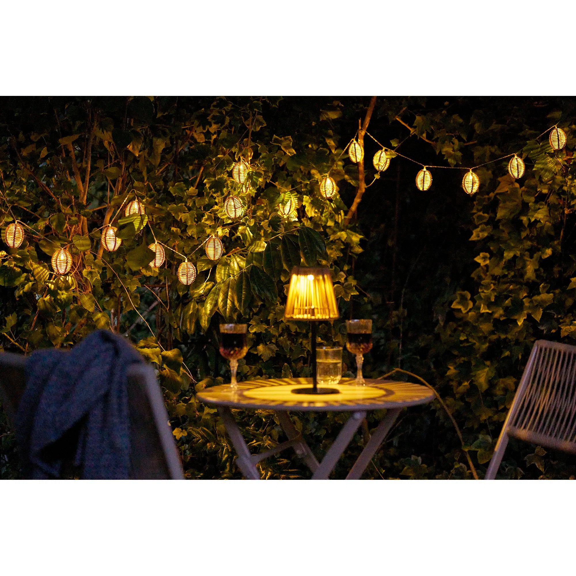 Garten Lichterkette „Solvenor“ – wetterfest für Balkon & Outdoor-Bereich