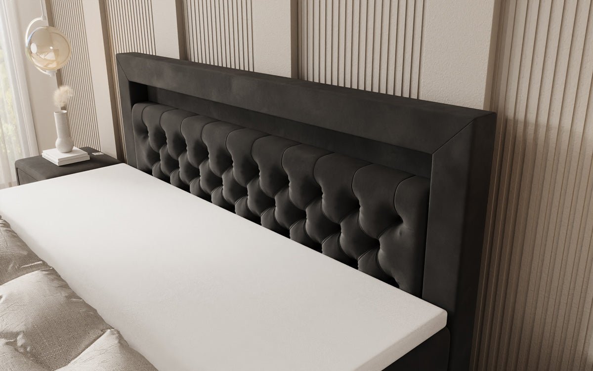 Boxspringbett Menzogna mit Schwebeoptik und LED in Samt