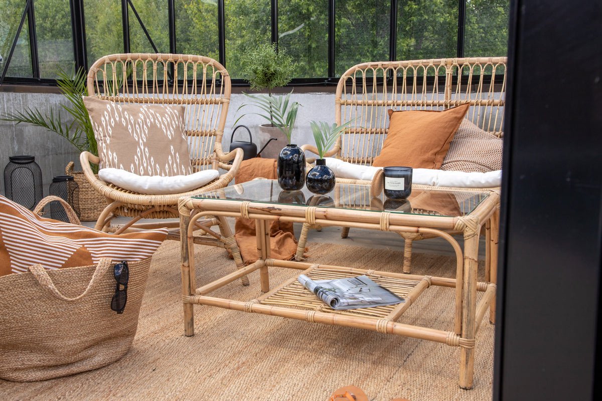 Garten Loungeset Raisa – mit Glasplatte & weißen Kissen