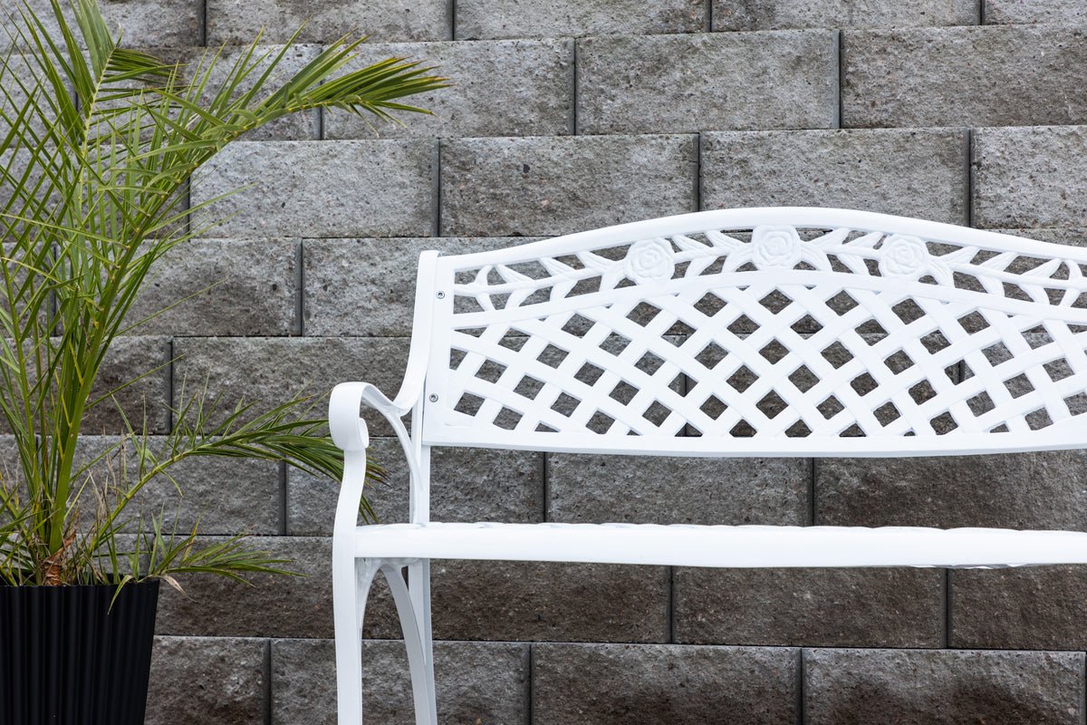 Gartenbank Adria - aus weißer witterungsbeständiger Aluminiumkonstruktion