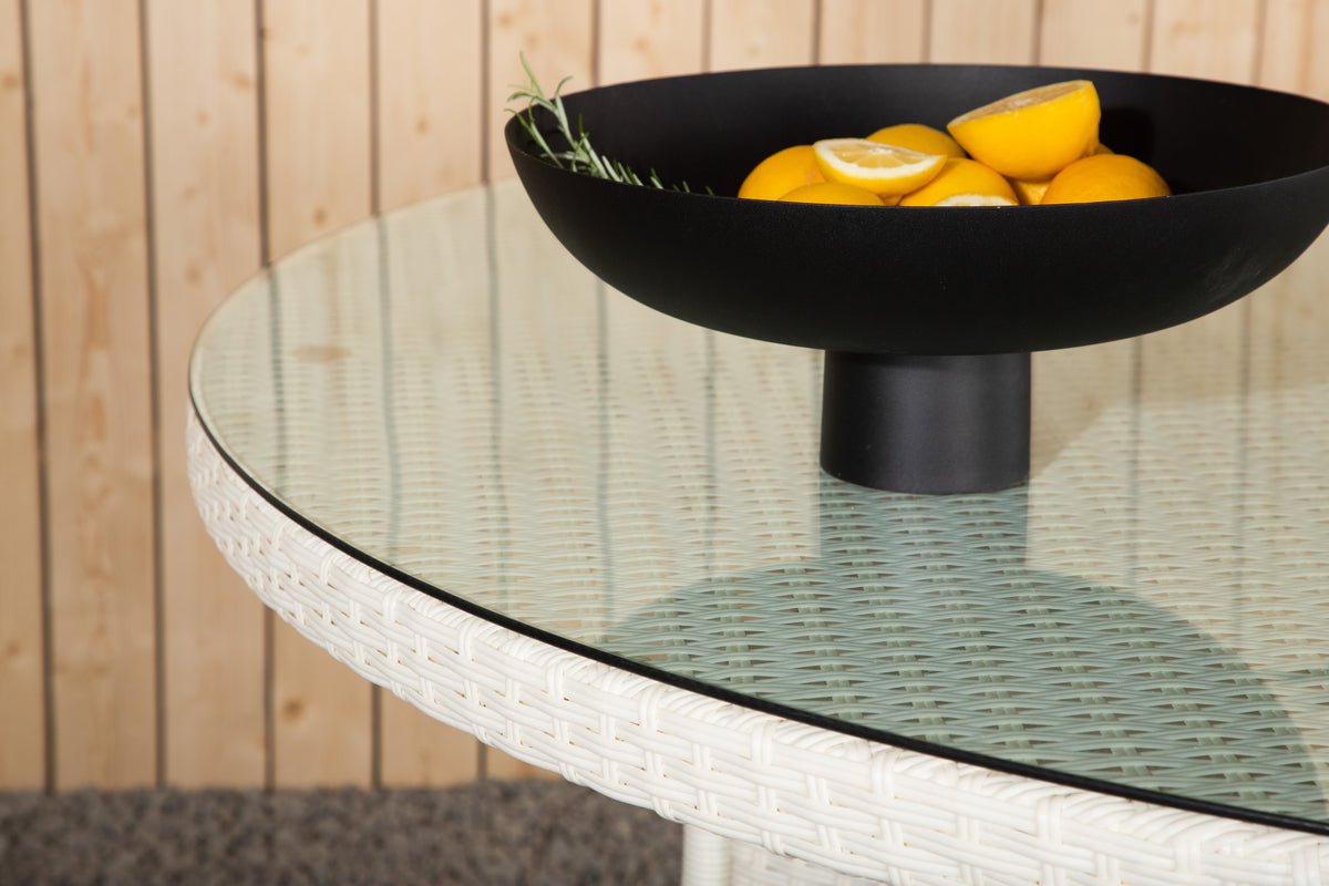 Gartentisch Eluno - das moderne Design schafft eine gemütliche Atmosphäre