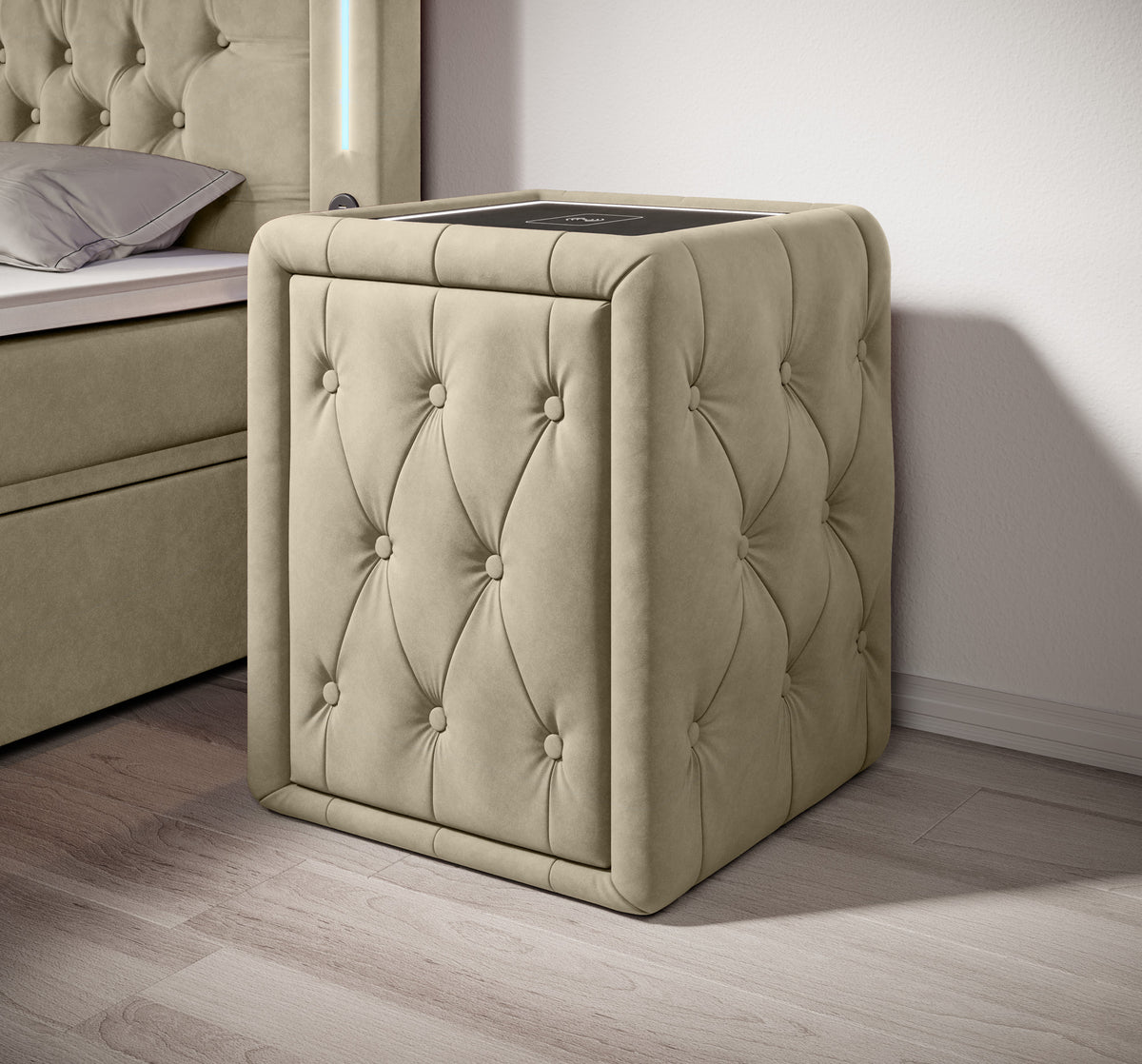 Josy Nachttisch Samt Beige side