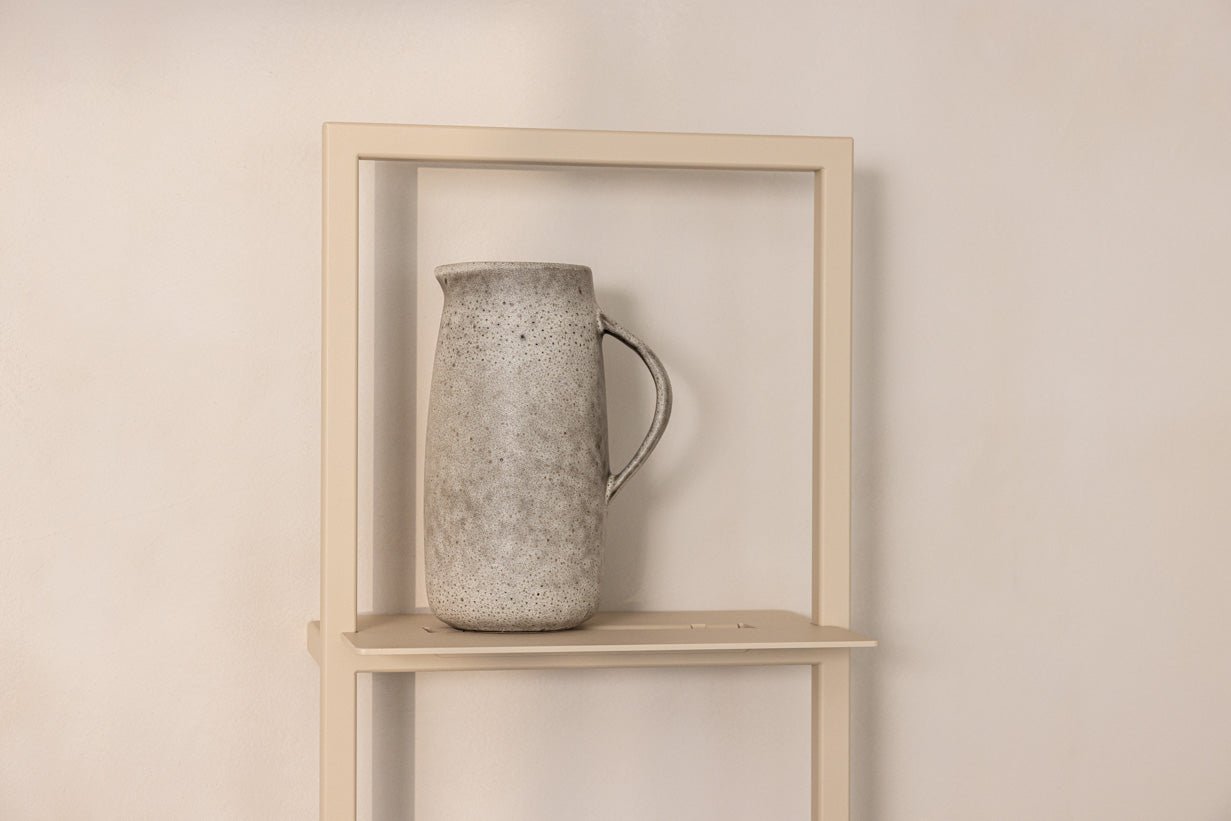 Wandregal Rivo S – Kompaktes Metallregal mit Stecksystem