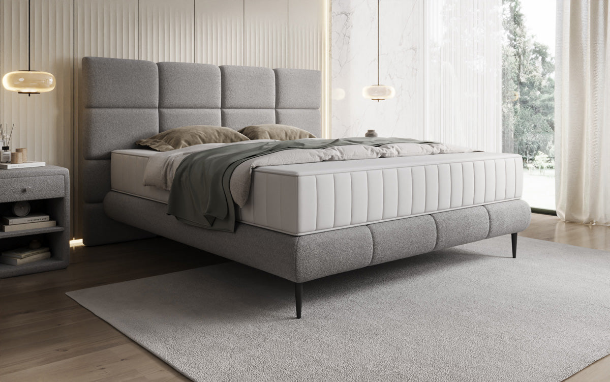 Boxspringbett Nessa mit hohen Füßen in Teddy Bouclé