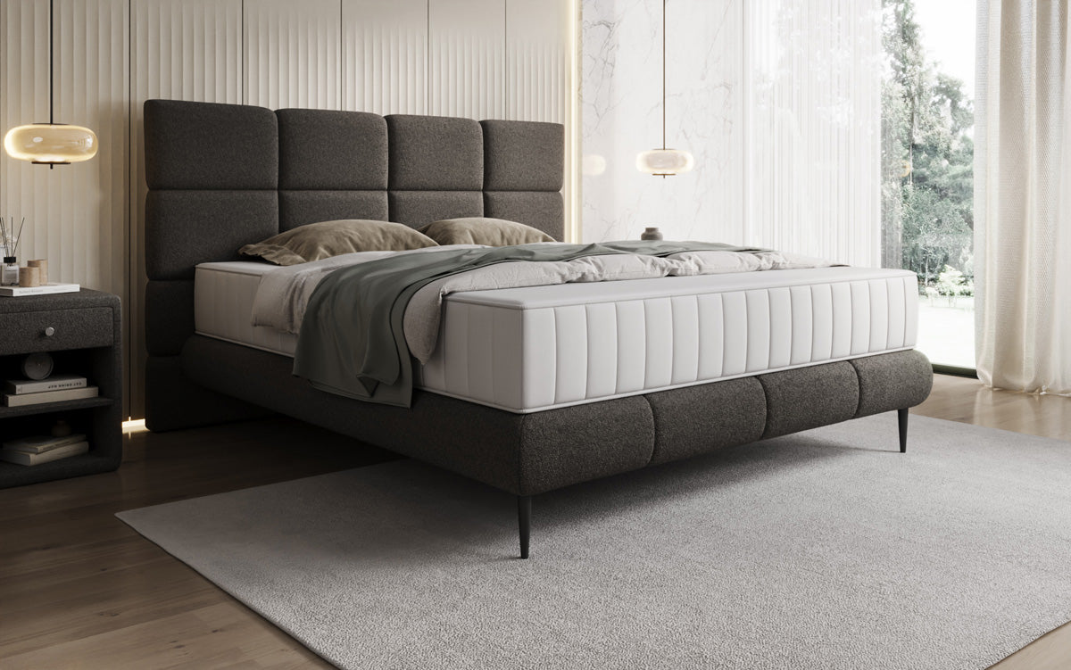 Boxspringbett Nessa mit hohen Füßen in Teddy Bouclé