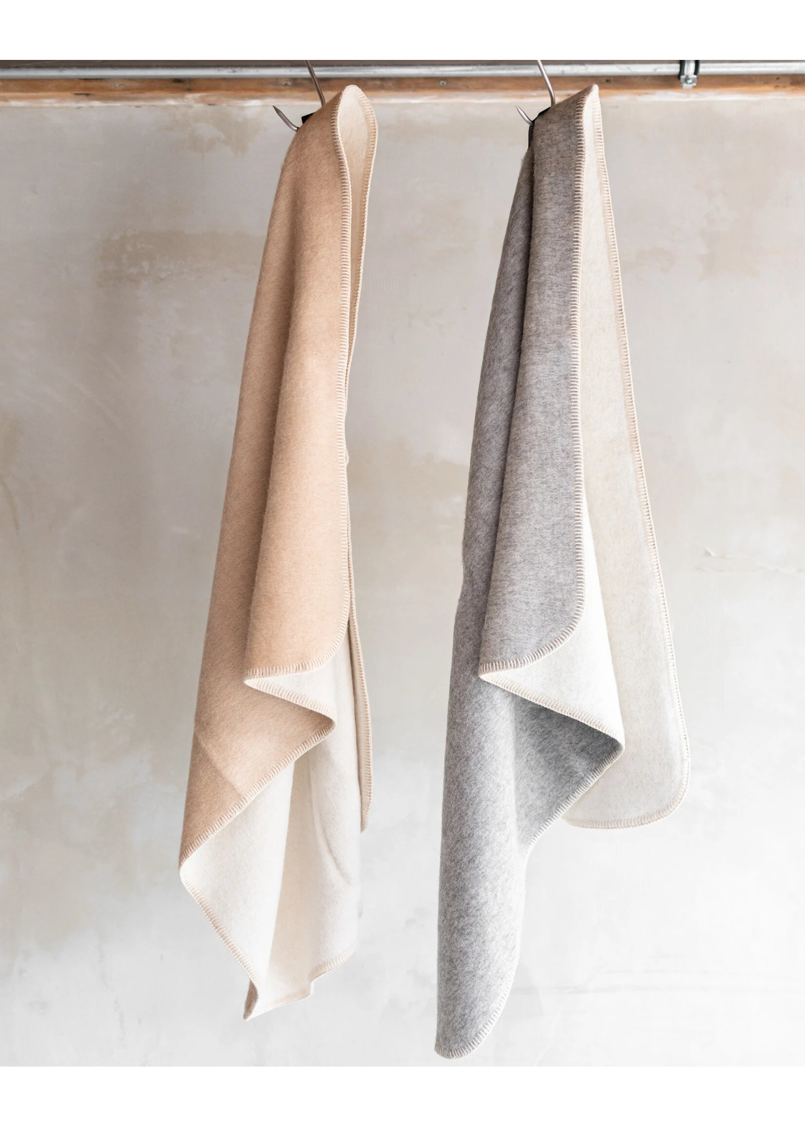 Babydecke aus reiner Alpakawolle - Beige & Grau - 95x75 cm