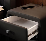 Designer Nachttisch Tavira mit USB (Kunstleder) - Luxusbetten24